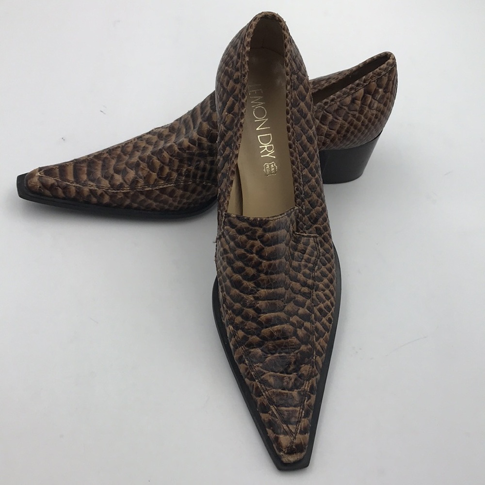 Lemon Dry Snakeskin Pointed Toe Heeled Loafer